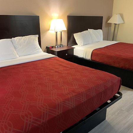 Econo Lodge Inn&Suites Iron Mountain Exterior foto