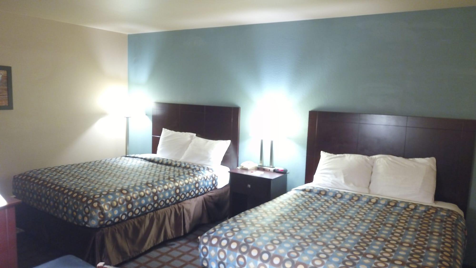Econo Lodge Inn&Suites Iron Mountain Exterior foto