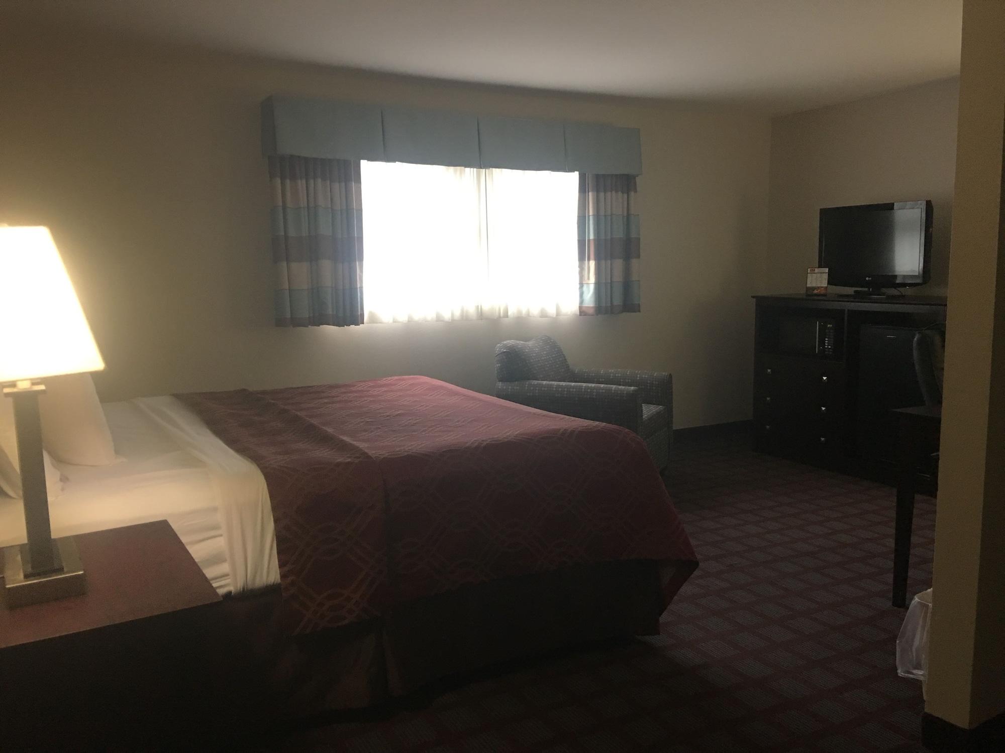 Econo Lodge Inn&Suites Iron Mountain Exterior foto