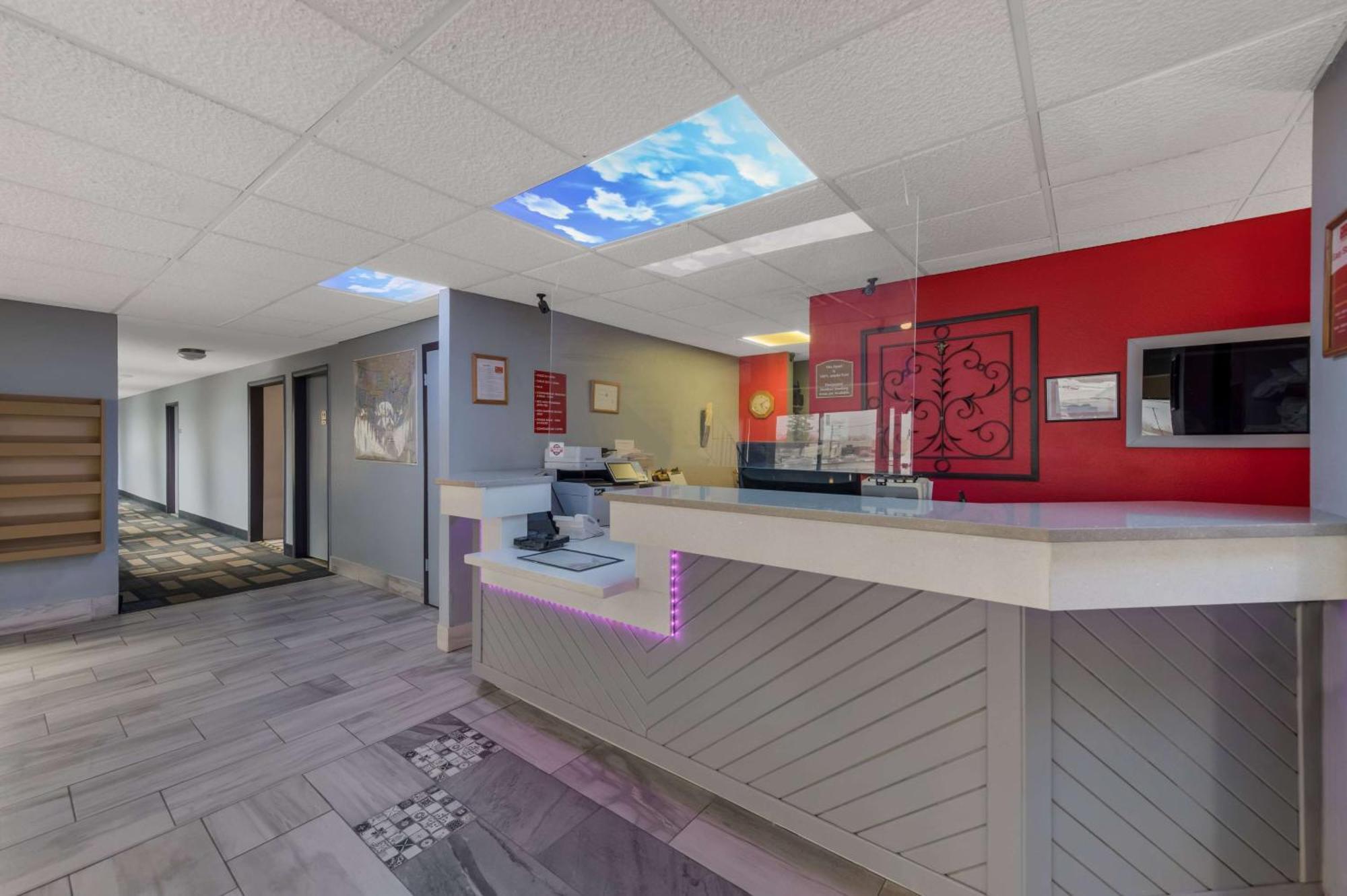 Econo Lodge Inn&Suites Iron Mountain Exterior foto
